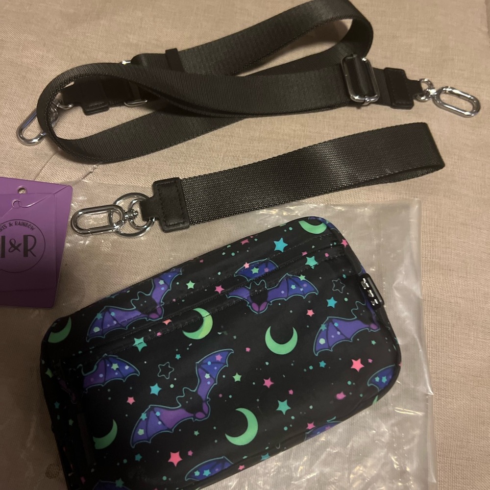 Iris & Rainbow Boutique Iris Carry All Wallet “Cosmic Bats” Limited Edition - Picture 4 of 6